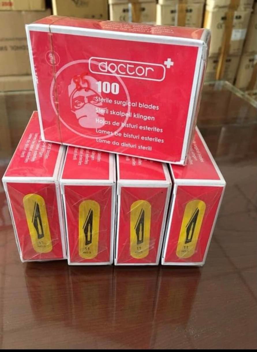 Dao số 11 - Dùng chích mụn, rach mủ trong spa