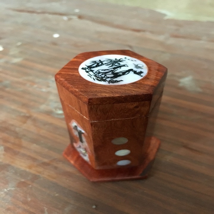 hộp gỗ đựng tăm tre