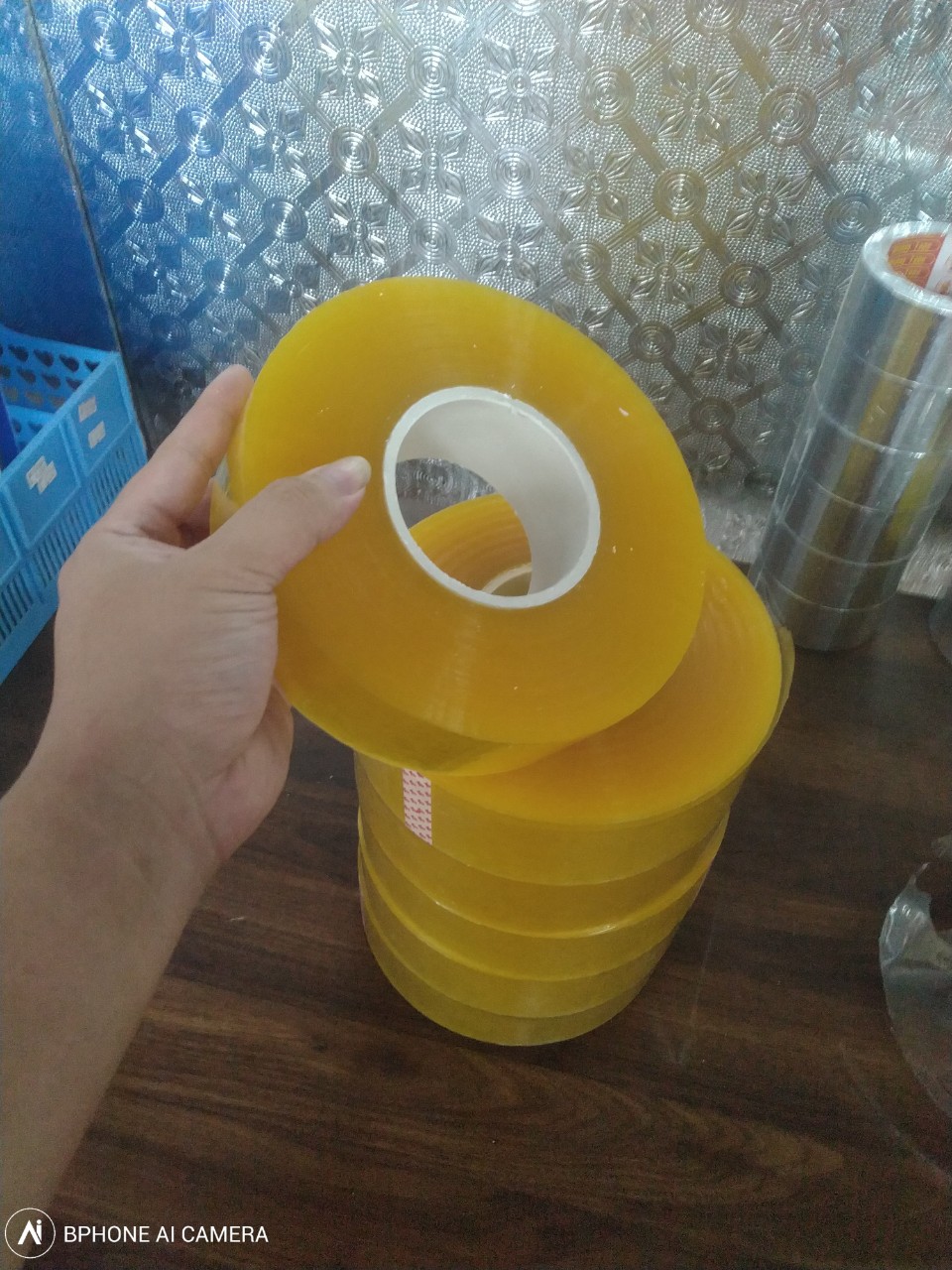 Băng dính đóng hàng 1kg 1 cuộn lõi siêu mỏng