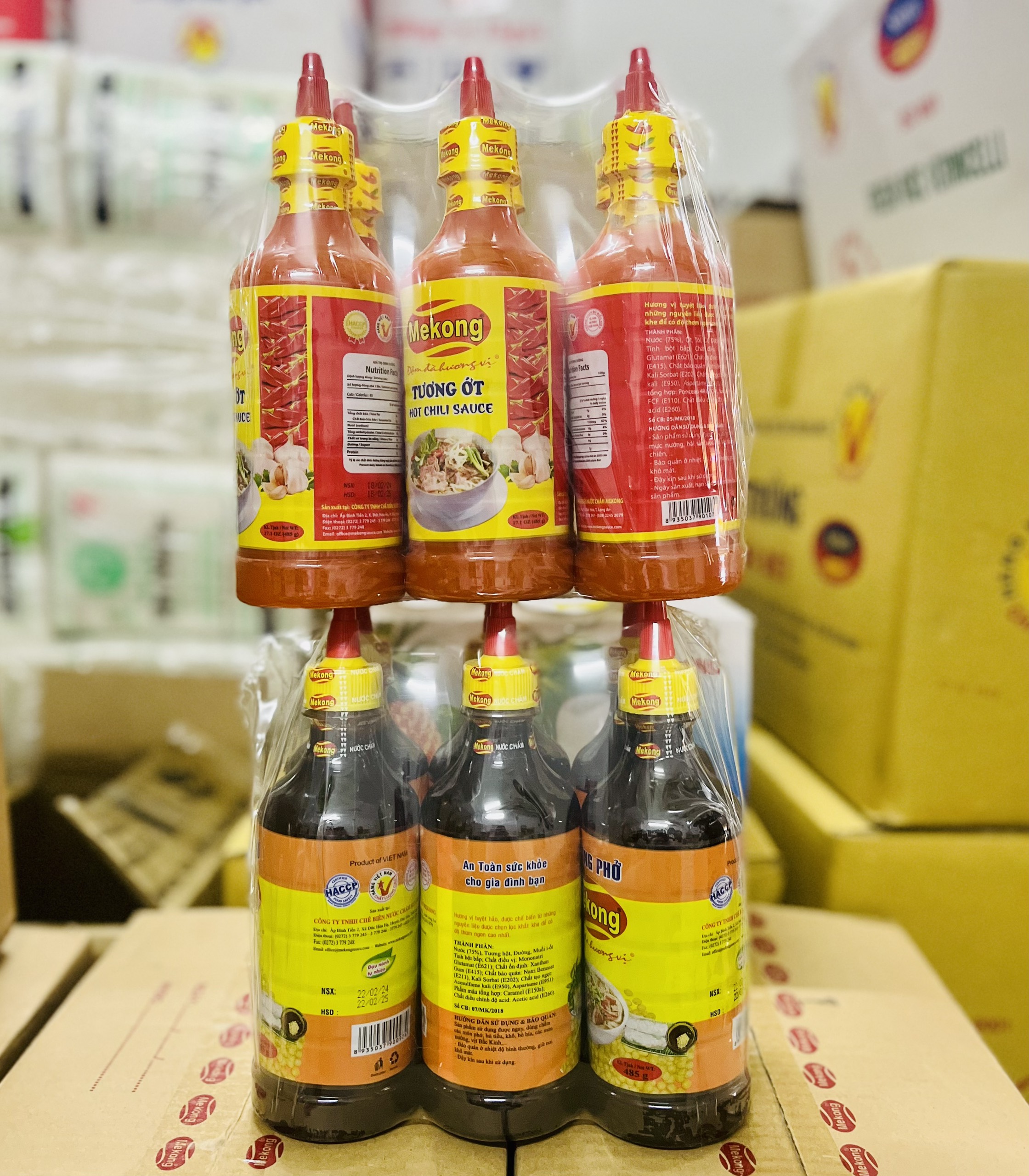 Tương đen Phở/Tương ớt MeKong chai