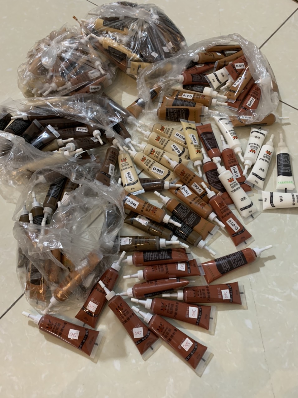 Set 5 tuýp keo sơn che khuyết điểm  đồ gỗ bị bong tróc, xước sơn (inbox trực tiếp cho shop để chọn màu