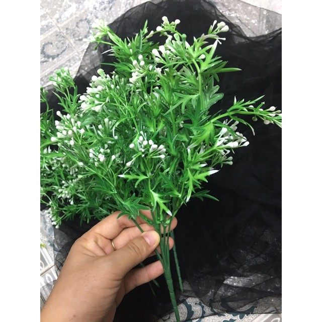 Cụm điểm hoa bi hạt trang trí hoa sáp, loa lụa
