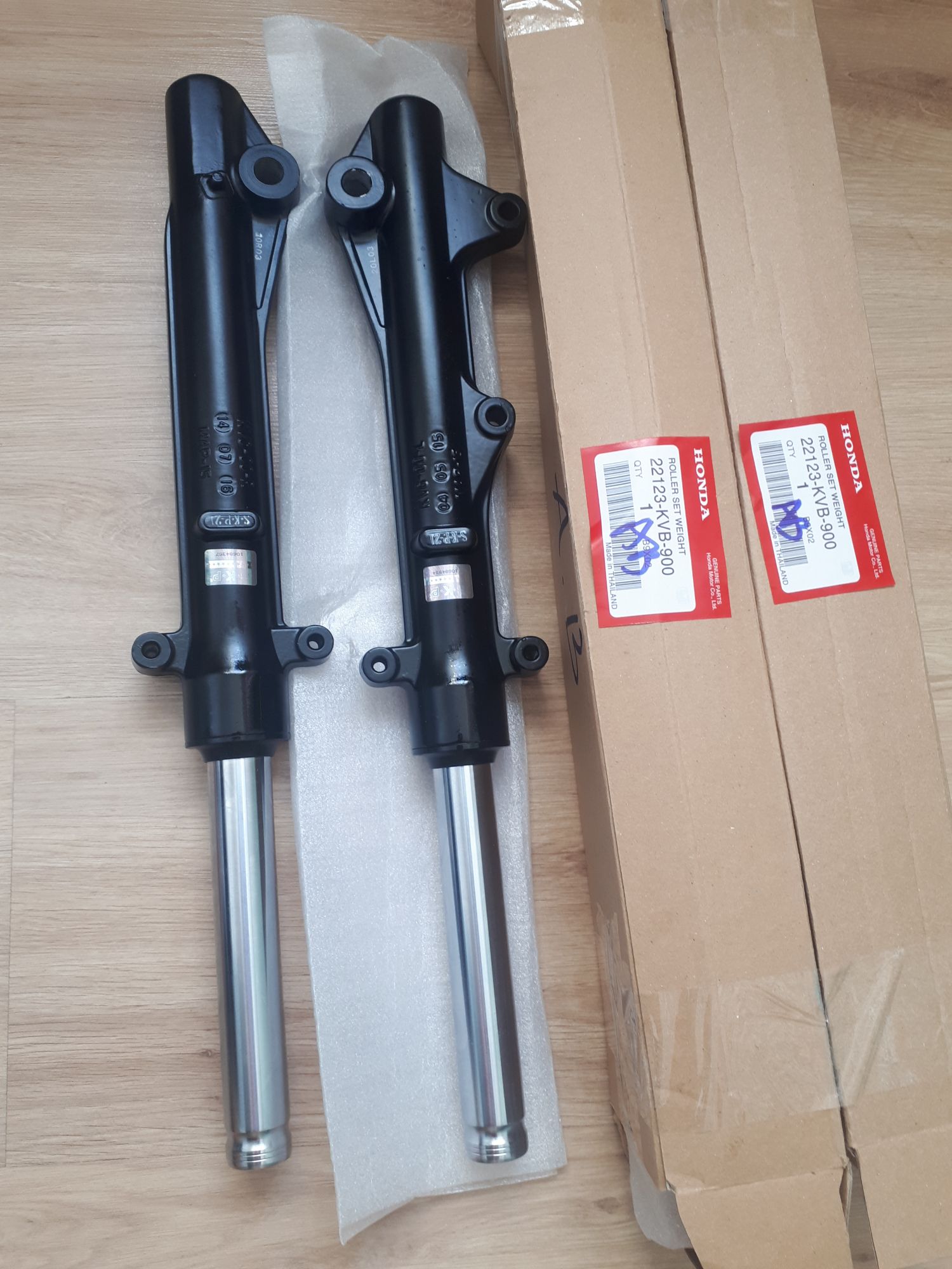 [HCM]Phuộc trước xe vision ablack (đời mới)