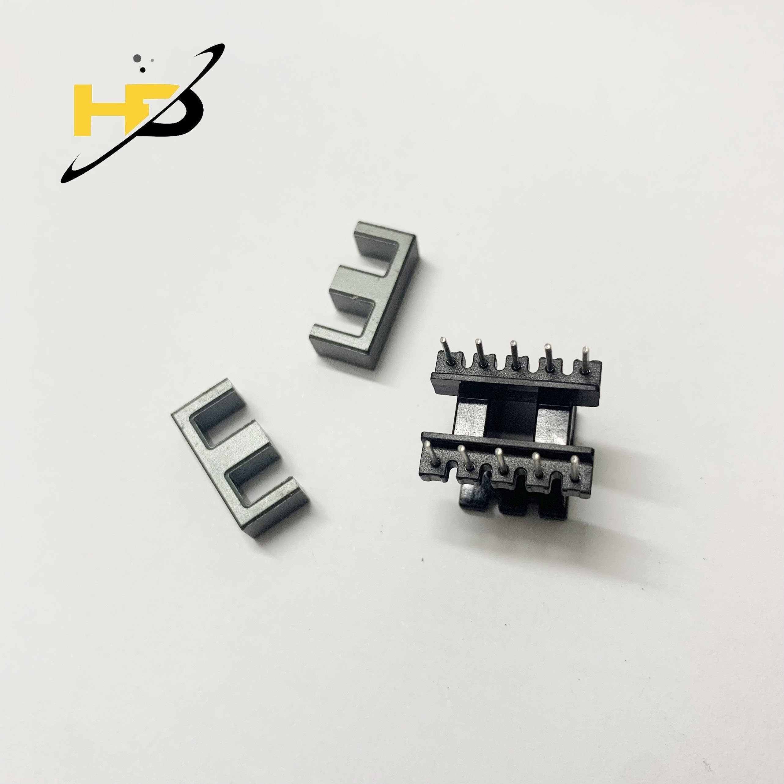 Biến áp xung ee16 e16 gồm khuôn nhựa và lõi ferrit loại tốt