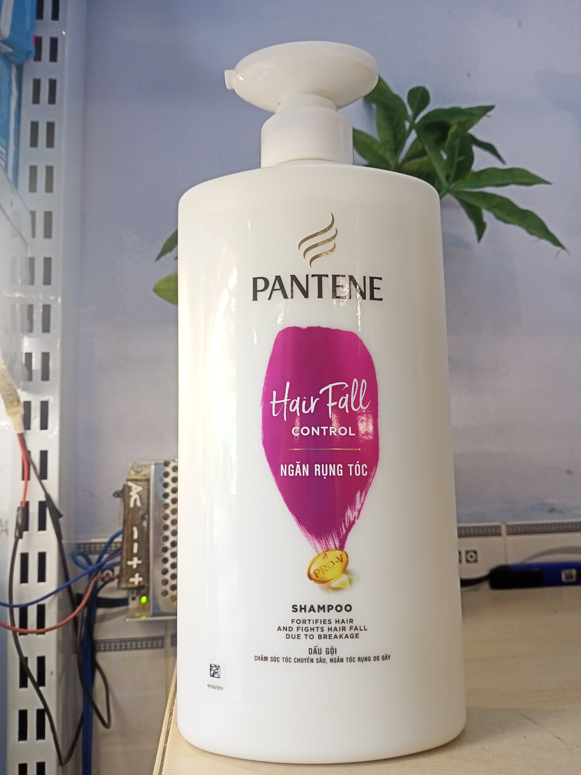 Dầu Gội Pantene Ngăn Rụng Tóc 650ml - 1200ml