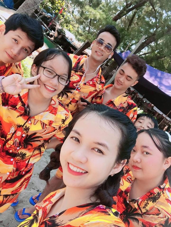 Bộ đồ đi biển họa tiết trái cây có hình thật