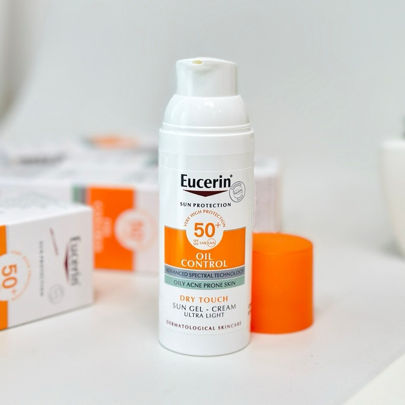 Eucerin Kem Chống Nắng 50ml Trắng Da Giảm Thâm Nám Và Dưỡng Trắng Da Sun Spotless Brightening Serum Sunscreen SPF50+