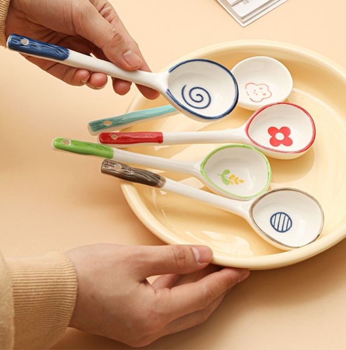 Set 2 Cái Muỗng gốm sứ IN HỌA TIẾT dễ thương, thìa trộn gia đình dễ thương, thìa tráng miệng cầm tay dài, thìa súp trẻ em, muỗng, muỗng inox, muỗng nhựa, muỗng sứ, muỗng ăn cơm