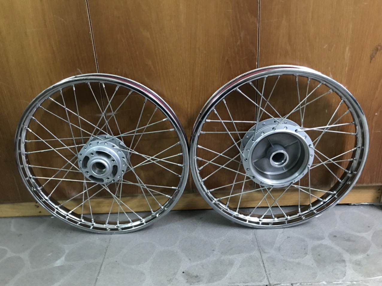 CĂM ĐÙM NIỀNG SẮT BẠC BẢN 1.2 VÀ 1.4* 17 DÀNH CHO XE THẮNG(PHANH) ĐĨA SIRIUS NHẬT 110CC-JUPITER-TAURUS-EXCITER 2006-10 VÀ 4 SỐ 2011-13