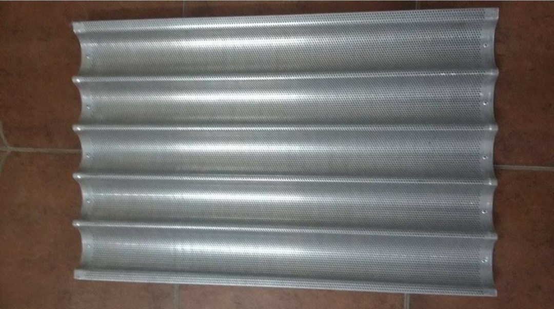 Mâm nướng bánh mì lạt 01