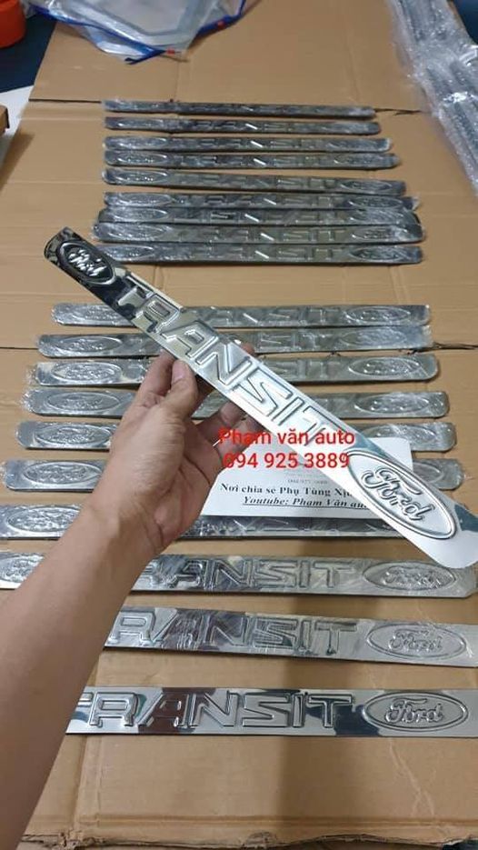 Nẹp inox sườn xe ford transit 1 đôi phạm văn auto