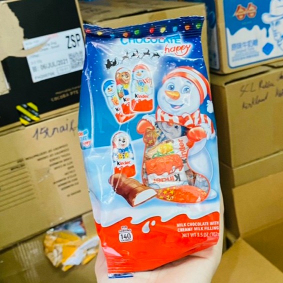 Kẹo socola sữa kinder happy noel mỹ 102gr - date t4/2021