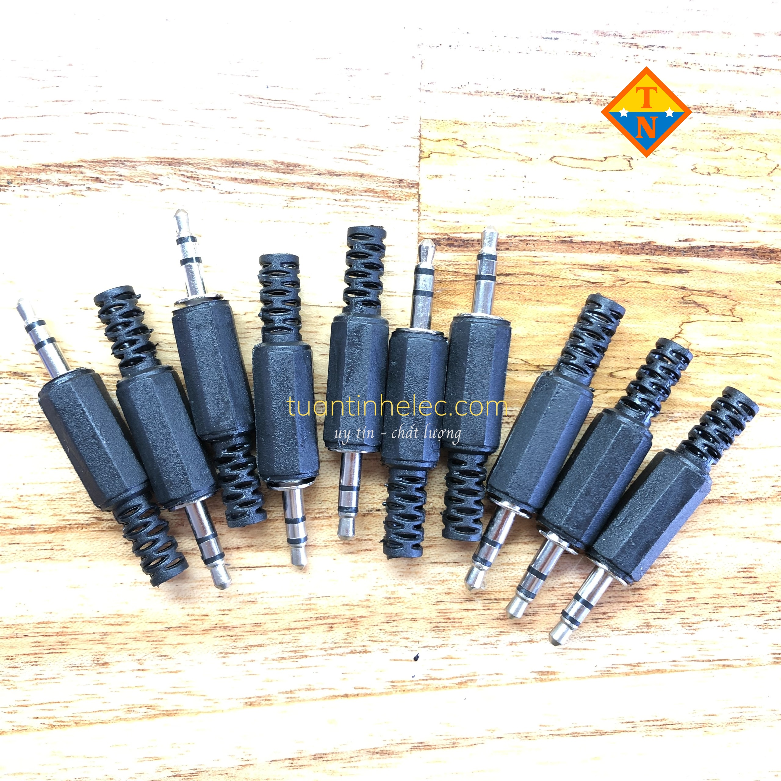 Jack audio đực 3.5mm stereo vỏ nhựa # phụ kiện âm thanh001