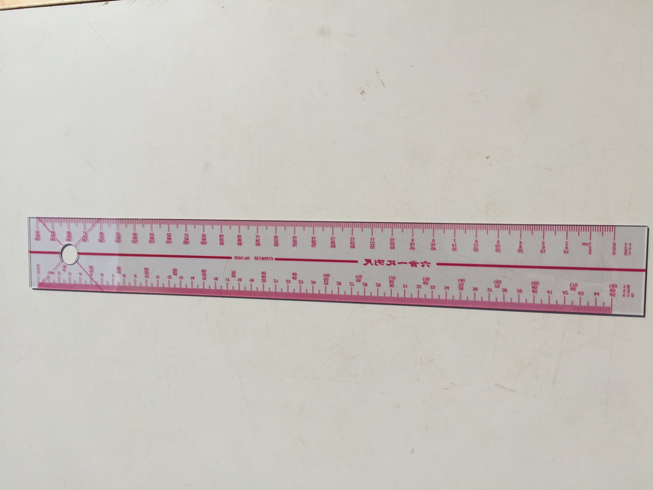 Thước thẳng 30CM có tỉ số chi tỉ lệ tiện lợi sản phẩm 100% như hình