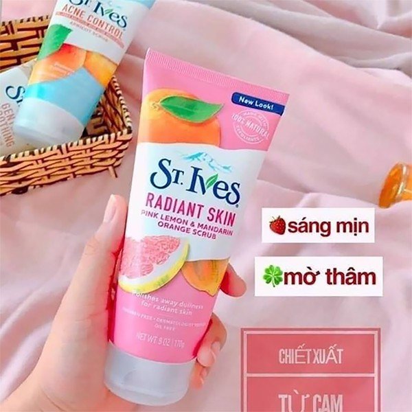 Sữa Rửa Mặt St.Ives Tẩy Tế Bào Chết Radiant Skin Hương Chanh và Cam 170g chính hãng Mỹ