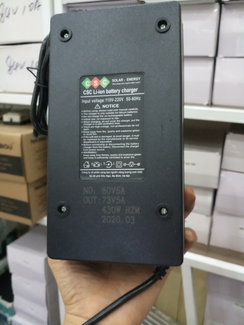 Bộ sạc pin Lithium 73V5A/8A (cho hệ 60V-20 Cell 3.2V pin sắt Lifepo4) Bộ sạc pin Lithium 73V5A/8A (cho hệ 60V-20 Cell 3.2V pin sắt Lifepo4)