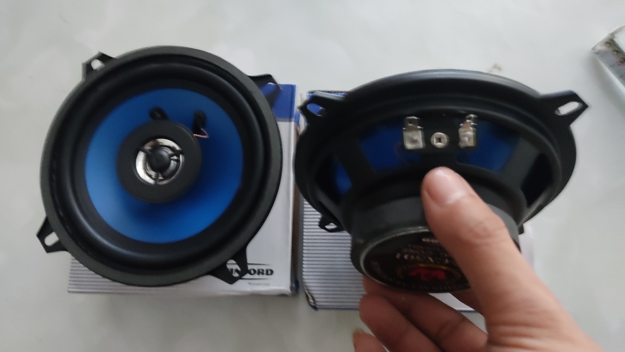 Loa oto winford 502 - loa đồng trục gồm cả bass và treble trên 1 loa-loa bass -loa bass rời- giá 2 loa