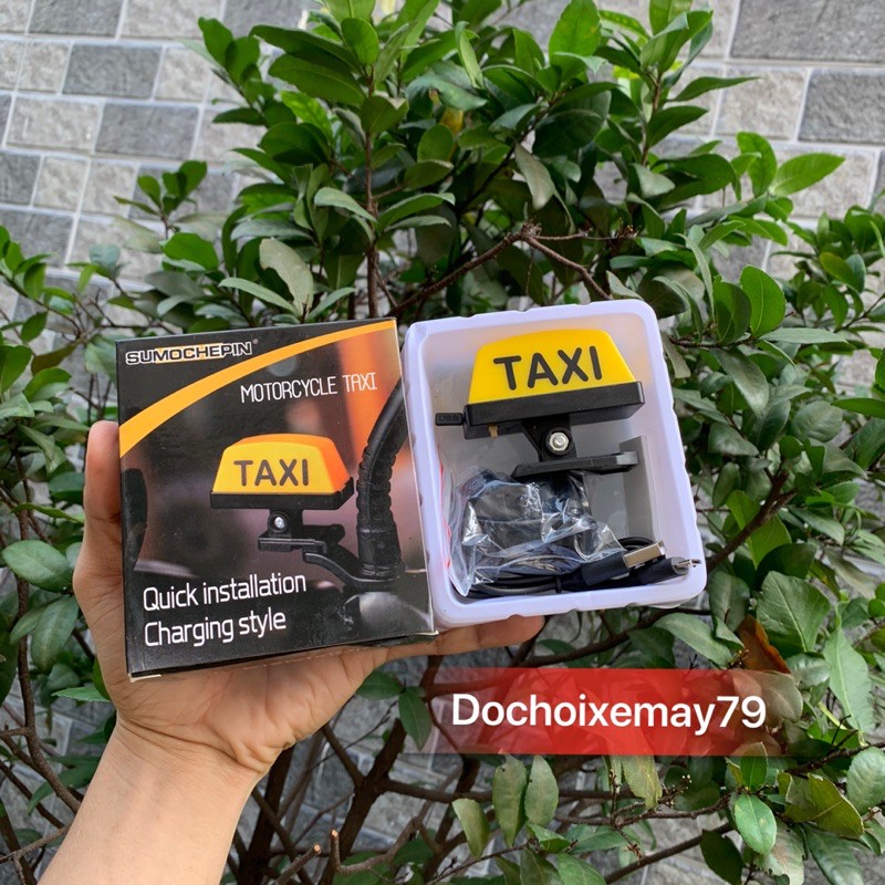 Đèn led chữ taxi gắn chân kính