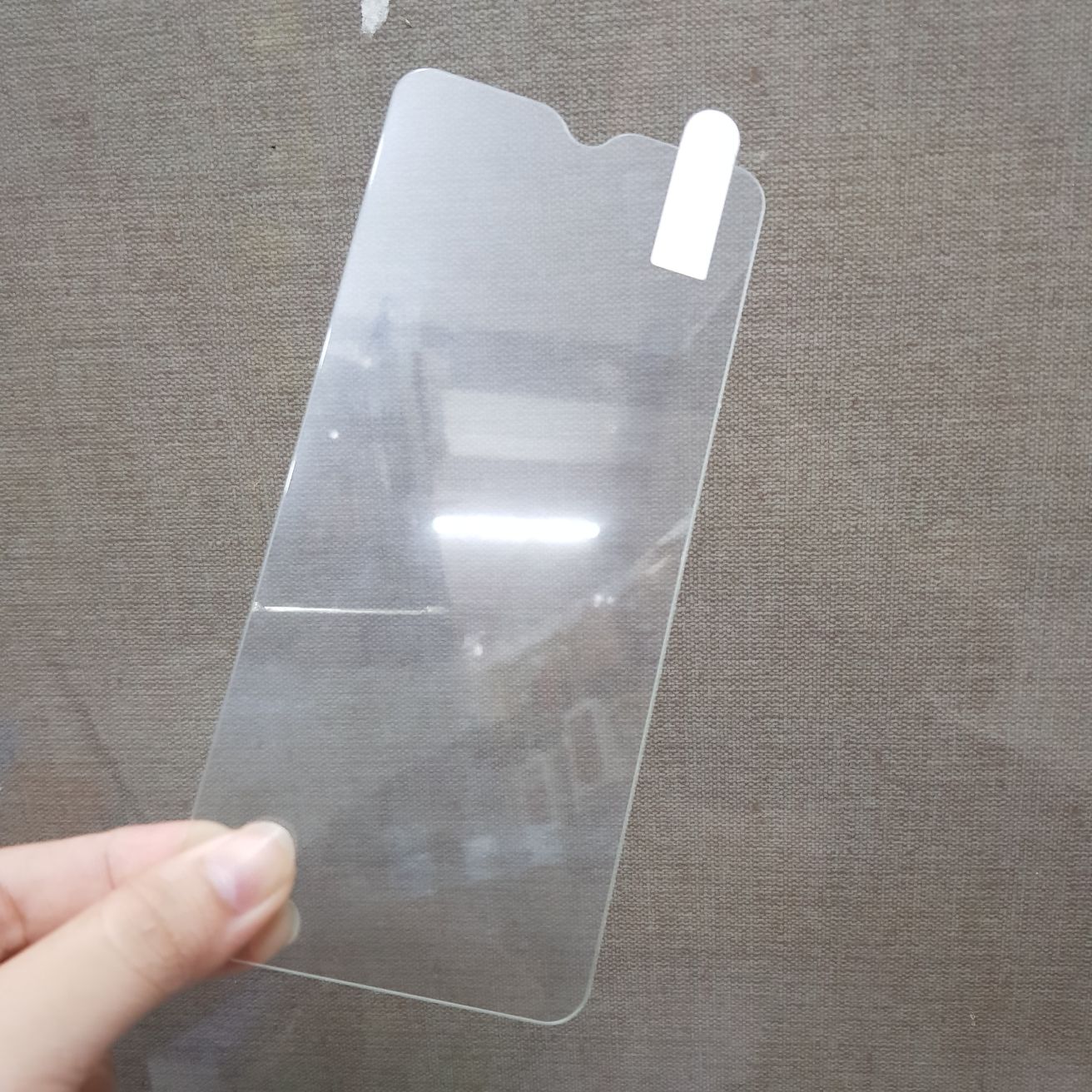 Kính cường lực Realme 5i trong suốt tặng kèm phụ kiện lau màn hình