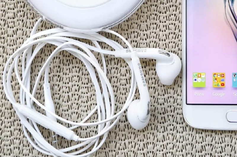 [HCM]Tai Nghe Loại Tốt DÒNG SS S7 2020 - TẶNG KÈM HỘP ĐỰNG SIÊU CUTE - Nghe Nhạc Âm Lượng Lớn Không Đau Tai - DÂY DẸT CHẮC CHẮN