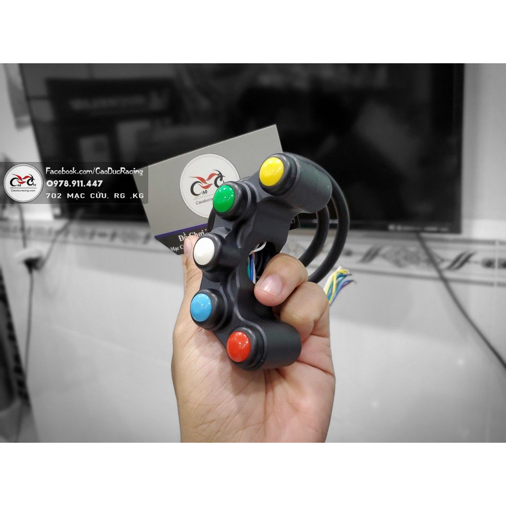 Cùm công tăc 5 nút bấm Thái lan bên trái