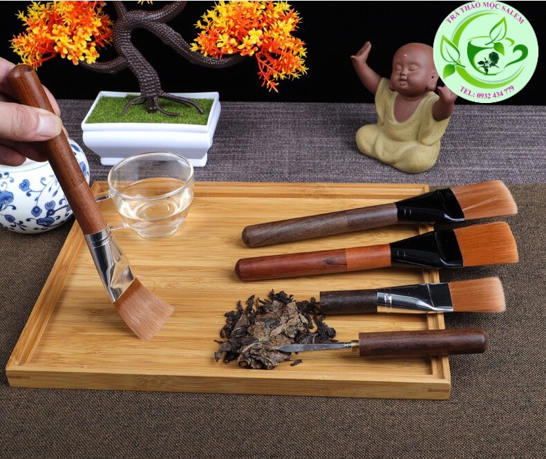Bộ chổi quét khay dao cắt trà 2 in 1