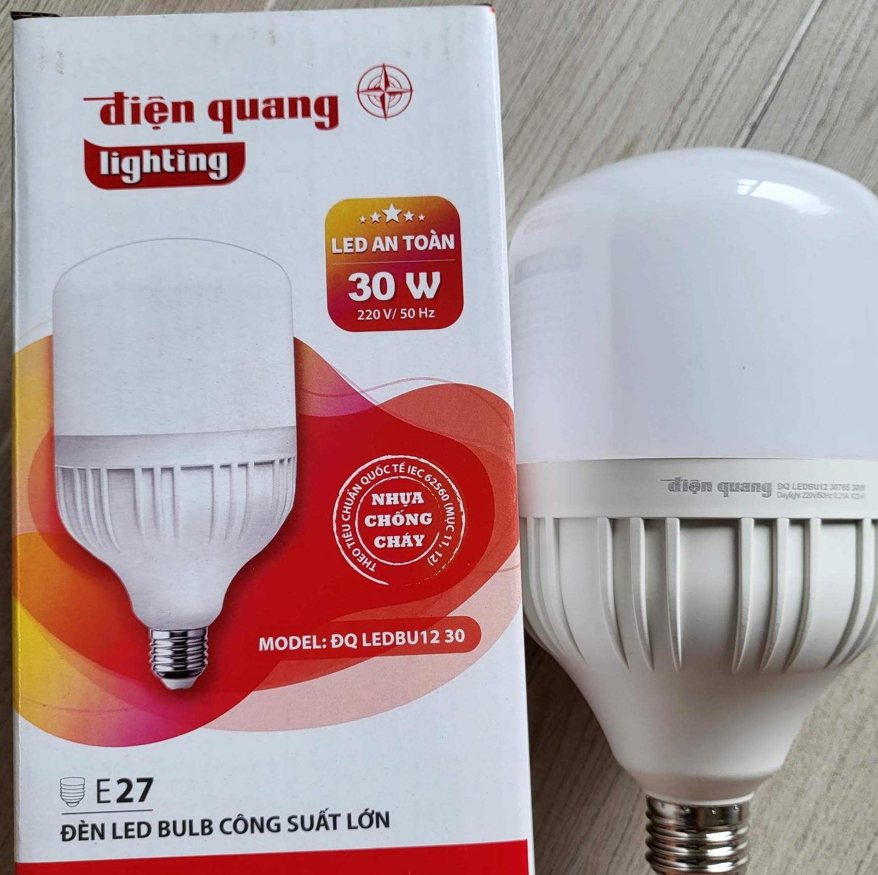 Bóng đèn LED Bulb 30W Ánh Sáng Trắng, Chống Ẩm Điện Quang ĐQ LEDBU12 30