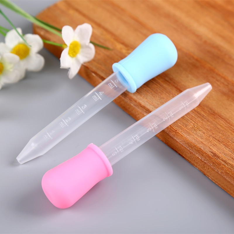 Ống bón sữa silicon cho bé tiện lợi