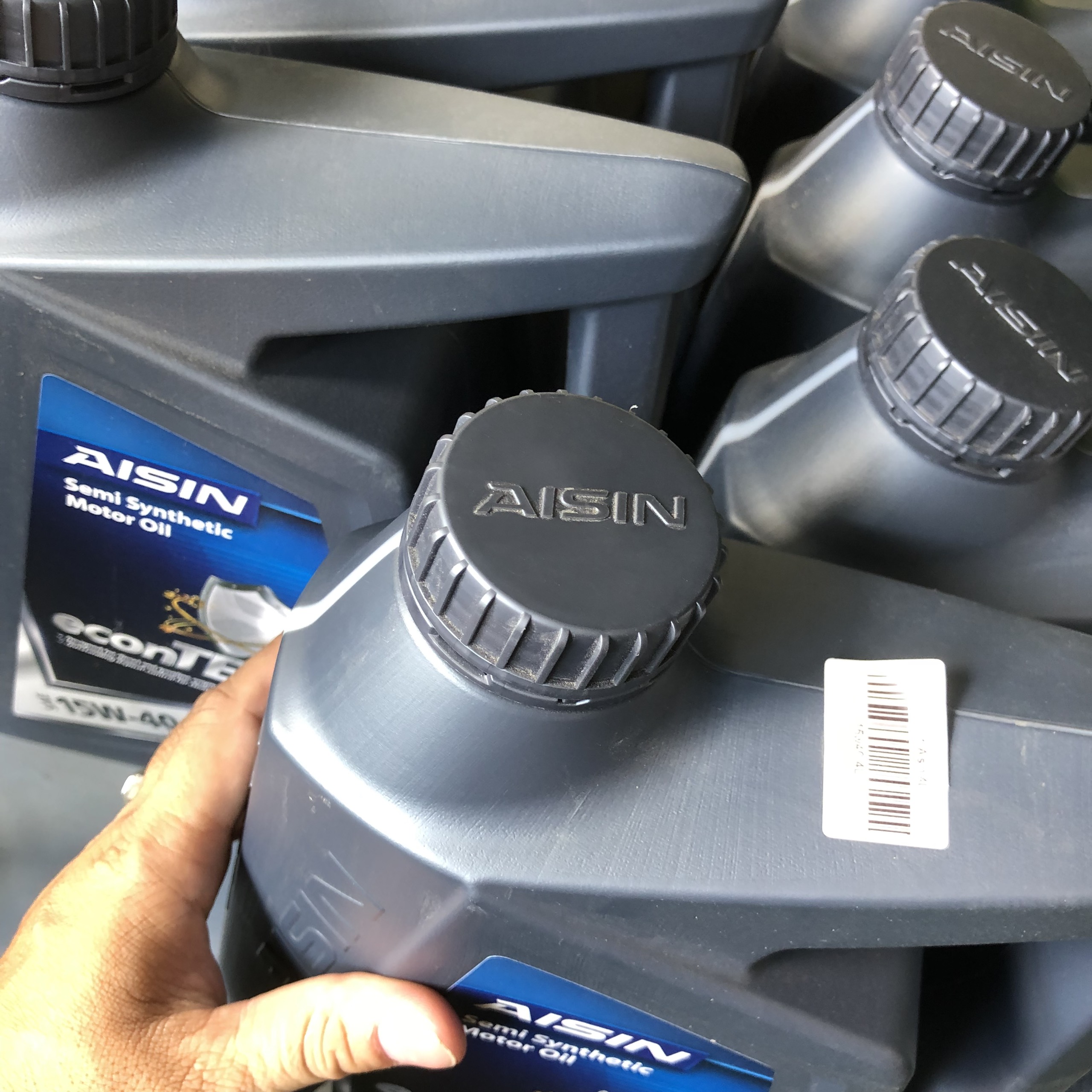 Nhớt động cơ ô tô máy xăng và máy dầu aisin 15w-40 4 lít nhập khẩu chính hãng japan