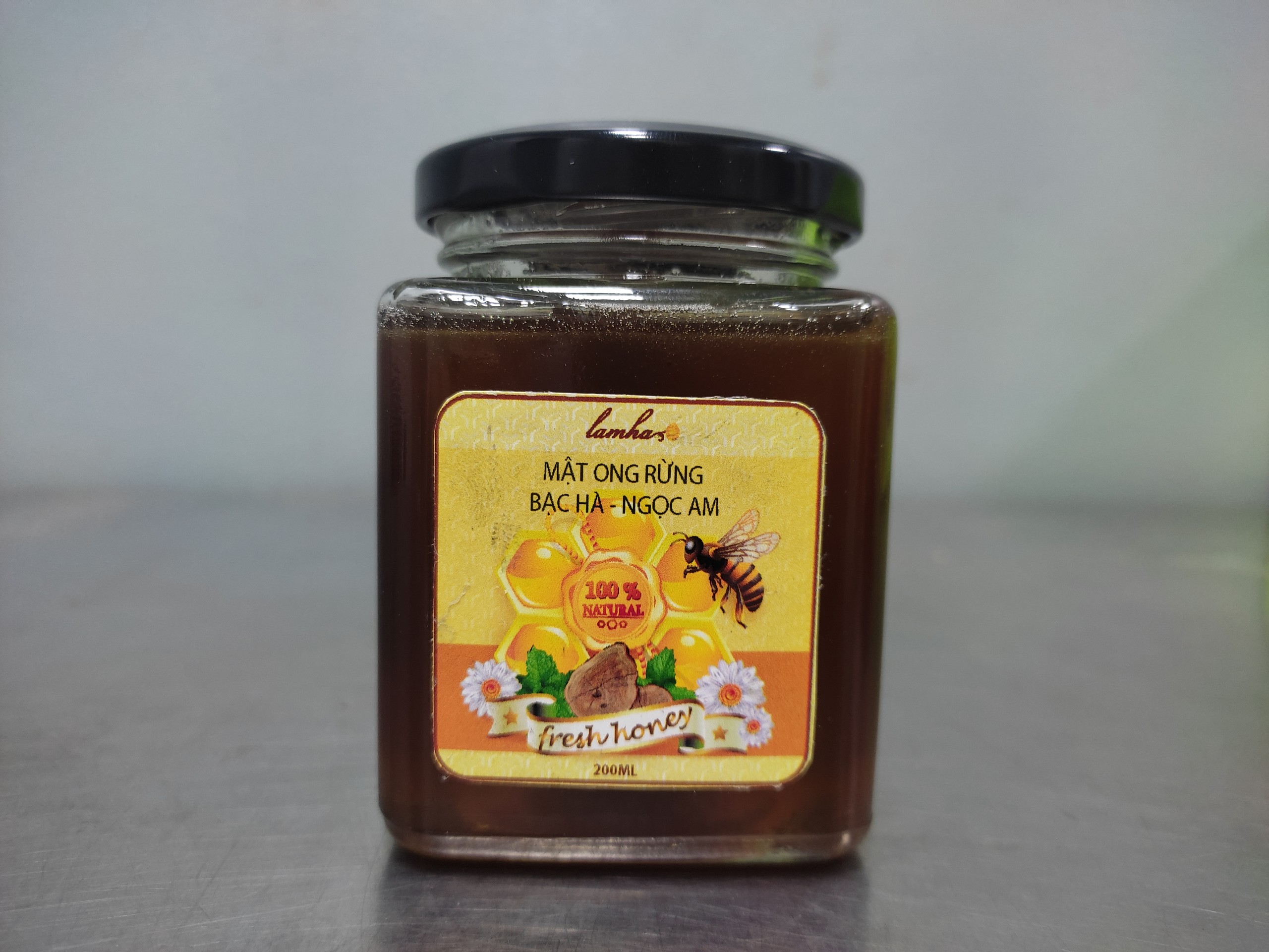 Mật ong rừng - bạc hà- ngọc am hũ 200ml