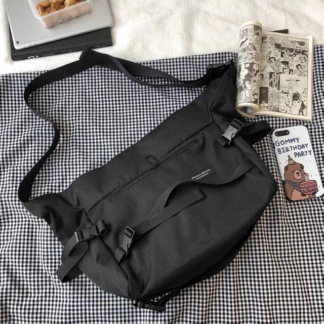 Túi đeo chéo Unisex vải dù đen cao cấp chống nước