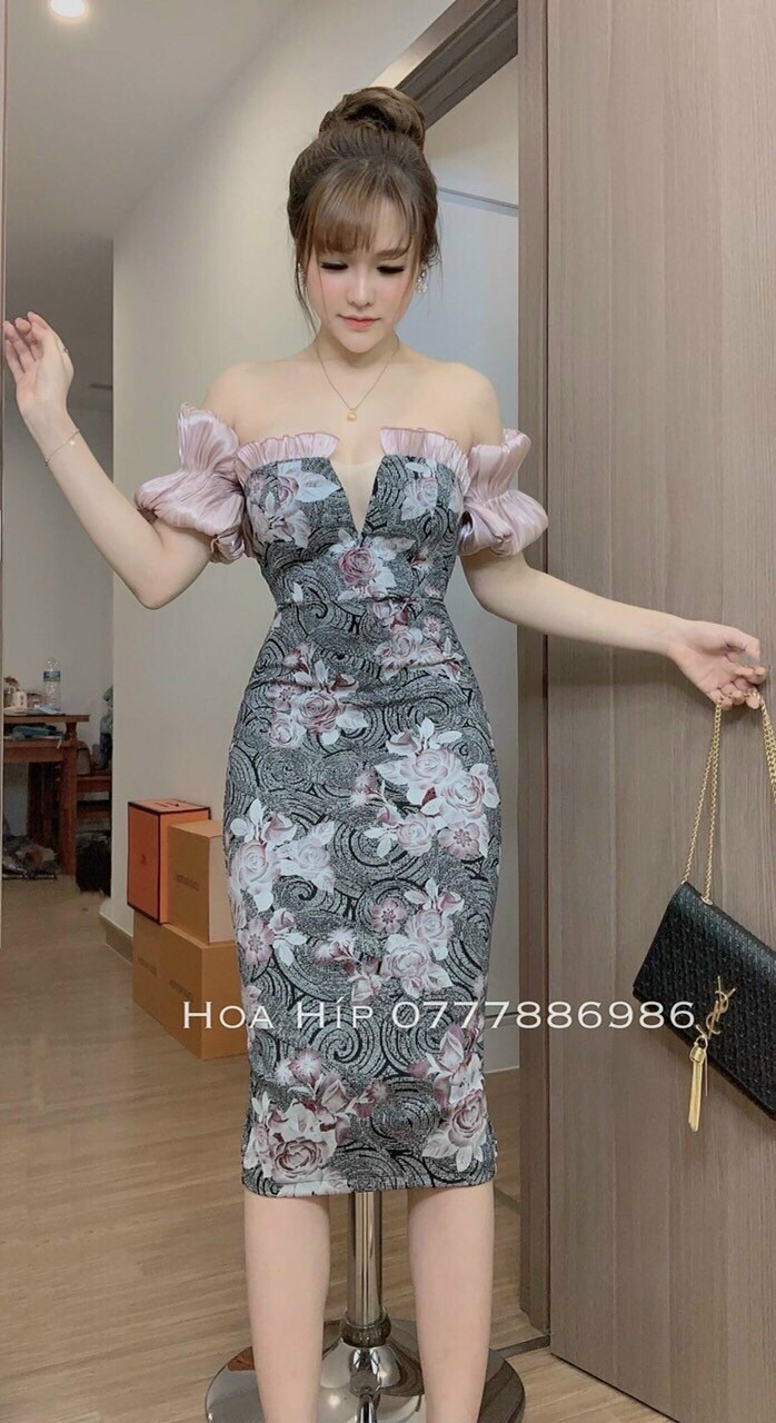 Đầm body trễ vai in họa tiết xinh xắn