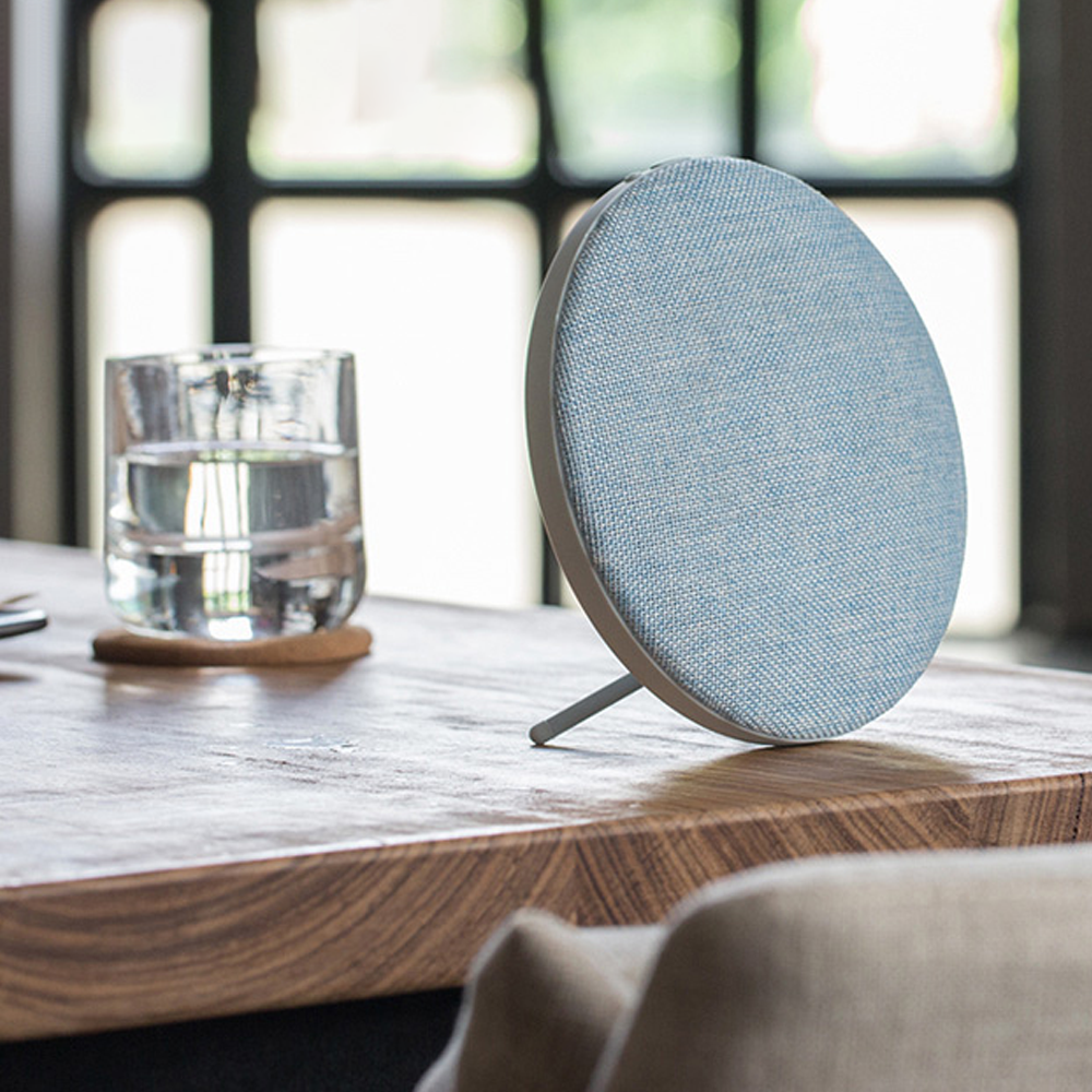 [HCM]Mua Thiết Bị Âm Thanh- Loa Nghe Nhạc Di Động Đa Năng Remax RB-M9- Loa Vải Thời Trang Để Bàn Hình Tròn Công Suất Kép Âm Chất Kết Nối Bluetooth 4.1 Chống Bụi Loa Hỗ Trợ Lọc Âm Tốt Âm Thanh HIFI Giúp Bạn Trải Nghiệm Tuyệt Vời