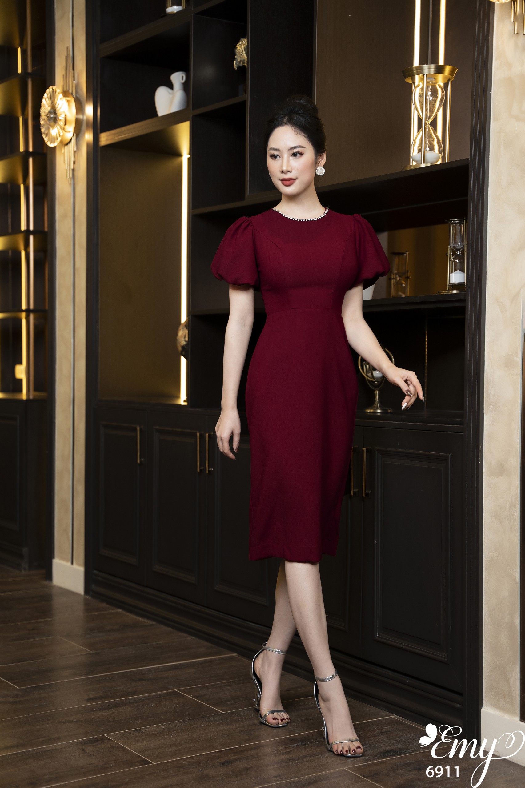 Đầm emy em6911 body đỏ tay phồng