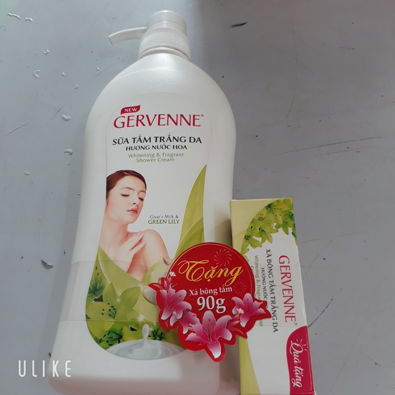 Chai sữa tắm Gervene 450g hương hoa tươi mới