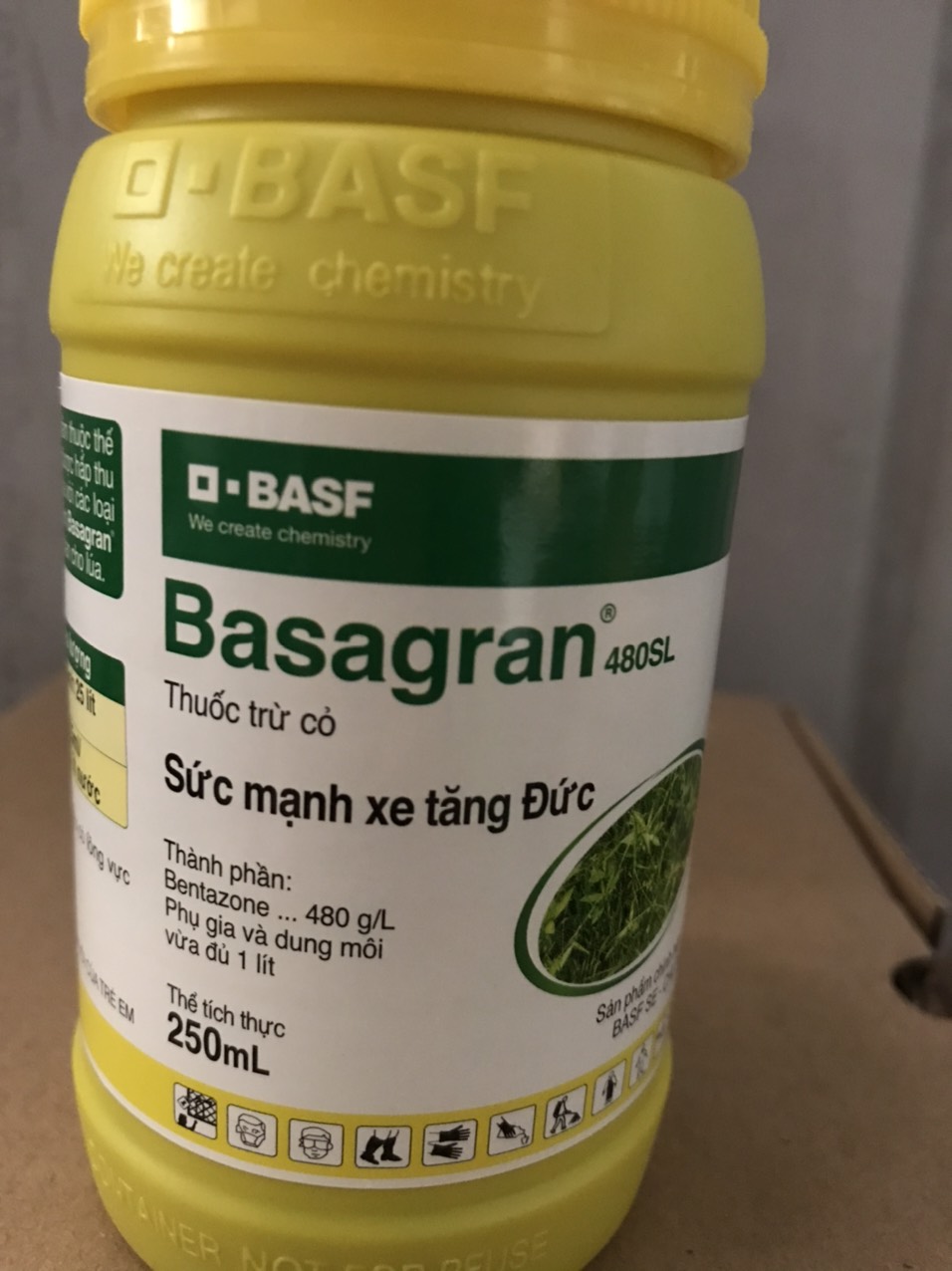 Thuốc trừ cỏ BASAGRAN 480 SL 250ML.