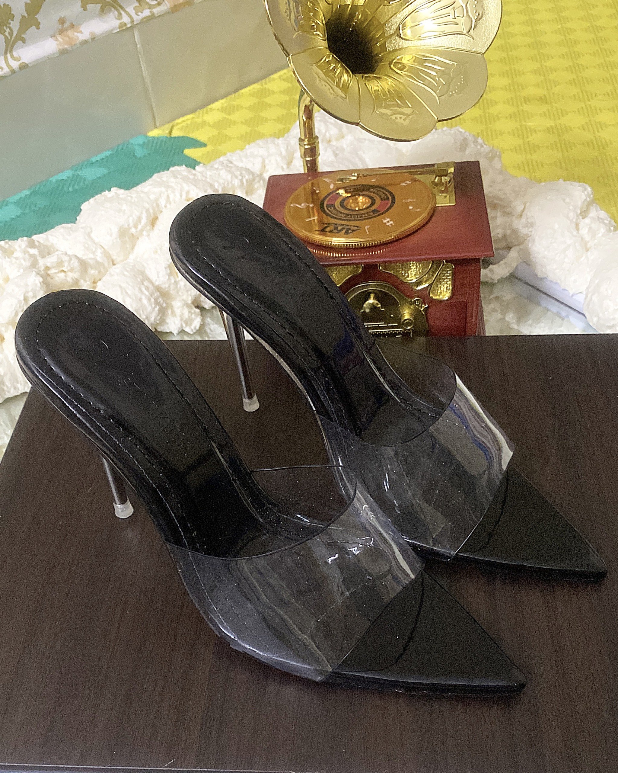 Dép, guốc nữ cao gót . mũi nhọn , quai trong , quai ngang mica trong suốt đế nhọn 9p