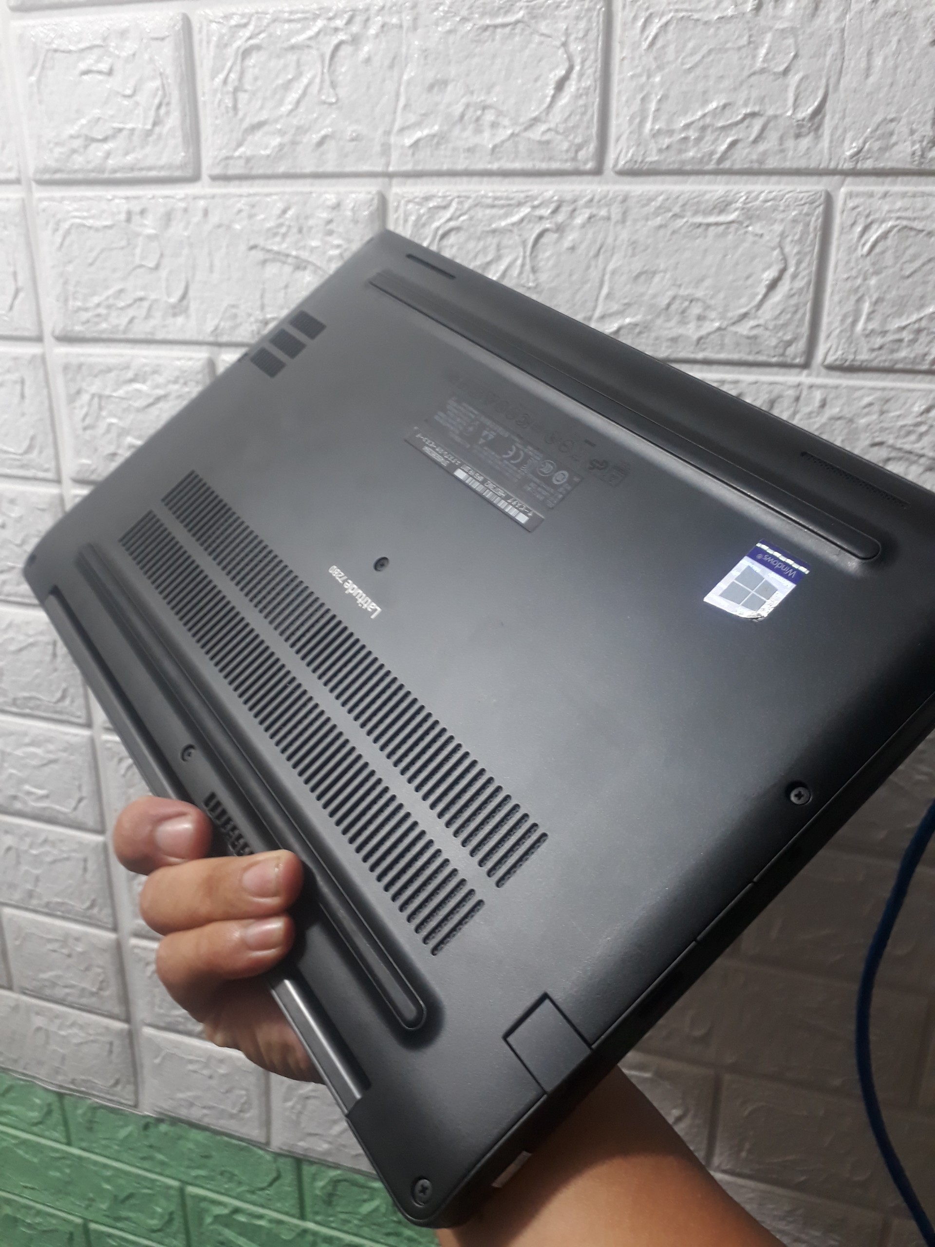 Laptop văn phòng dell 5290 / i5 7300/ 8g/ ssd256/ intel 2g/12.5/ zin japan