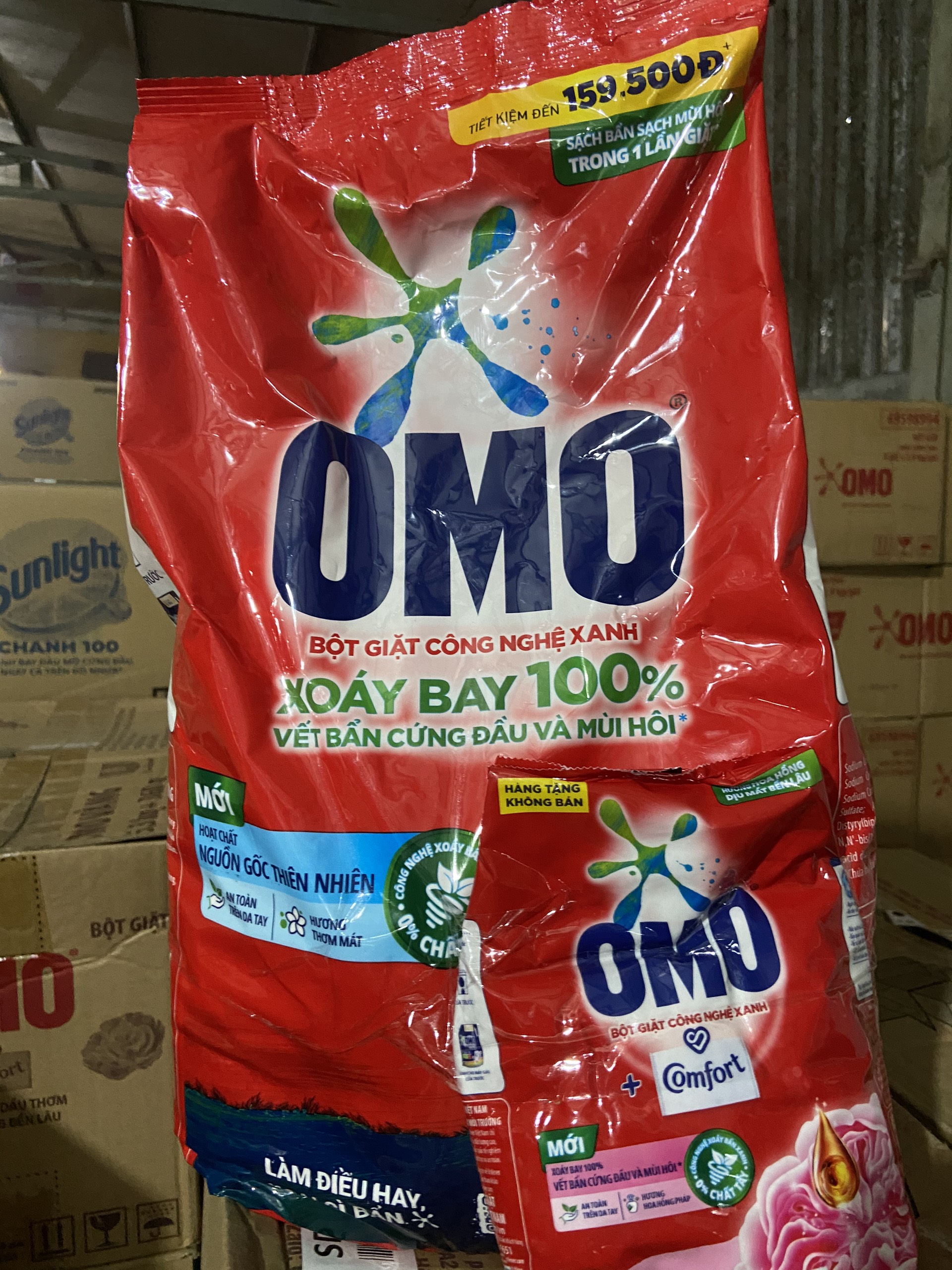 Bột giặt OMO 5,7kg tặng kèm 1 bịch omo comfort 360g