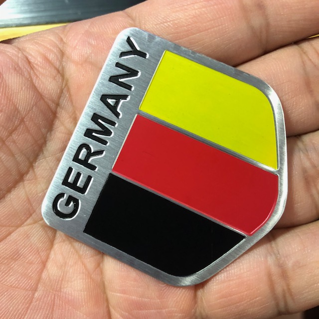 Tem kim loại cờ đức germany dán trang trí ô tô, xe máy