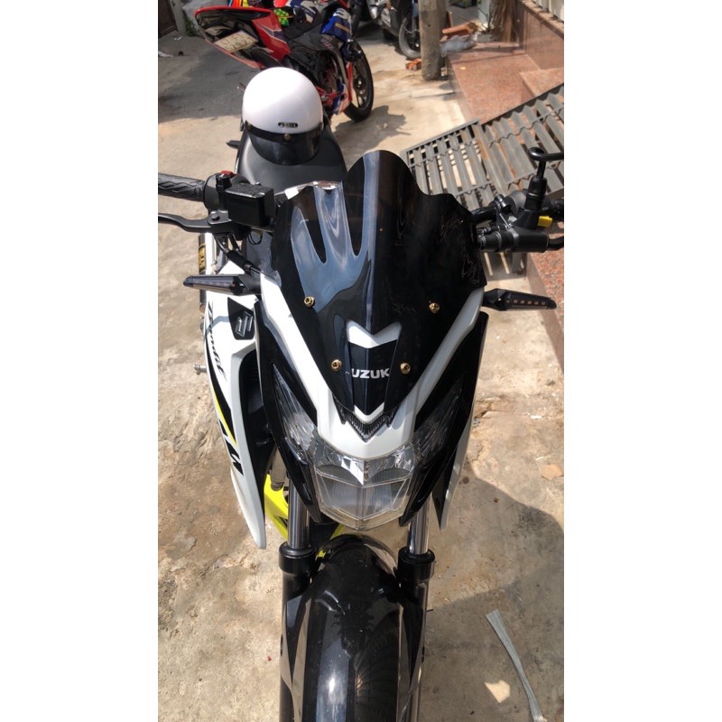 KÍNH CHẮN GIÓ - mão đầu BANDIT150 - Suzuki GSX150 GSX150S