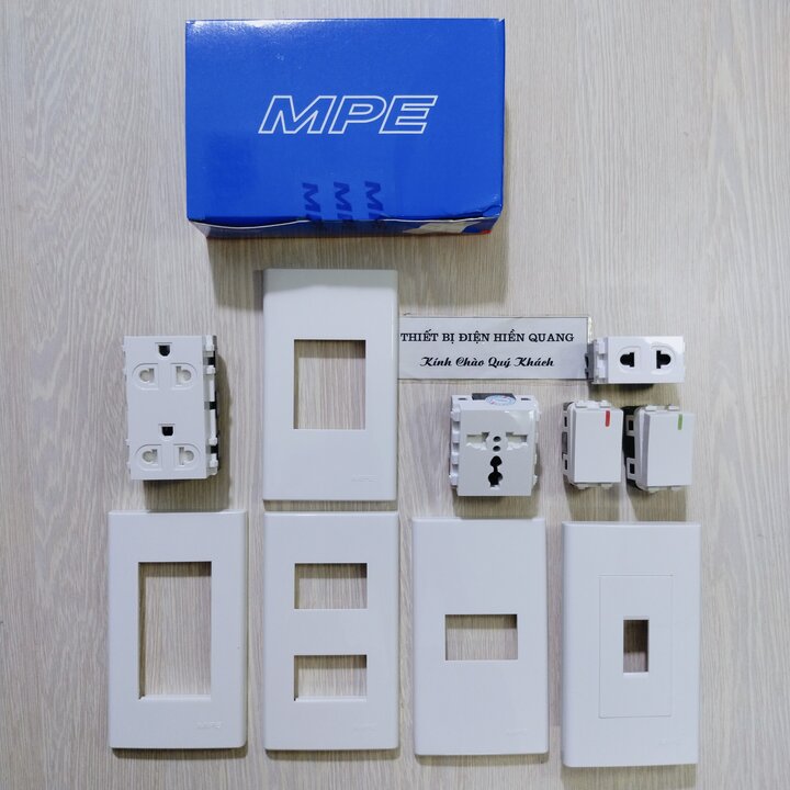 Công tắc ,ổ cắm điện, mặt nạ MPE- A60 ( Lắp vừa hàng Panasonic Wide )