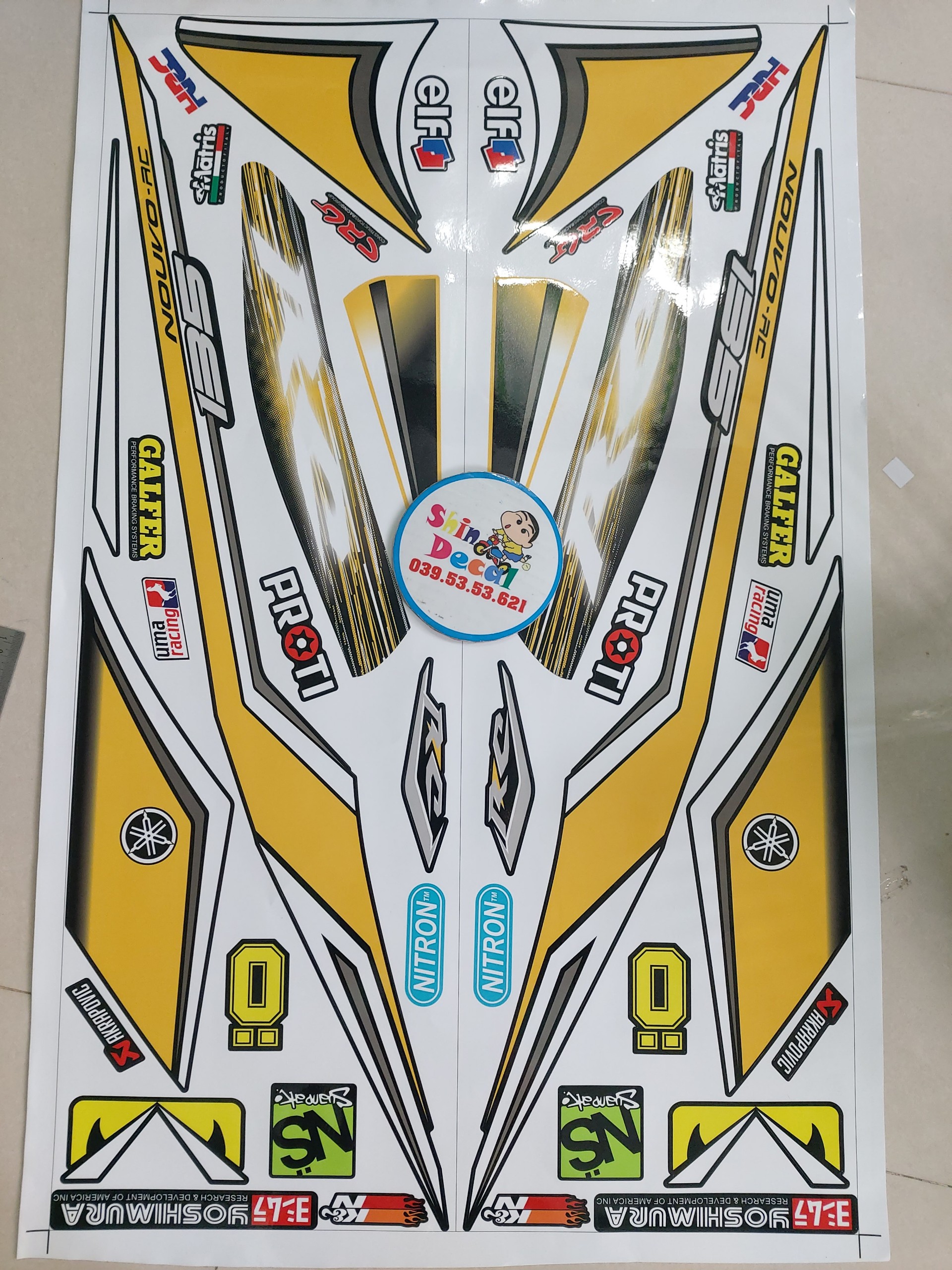 Tem xe nouvo 4 RC 135 vàng đen