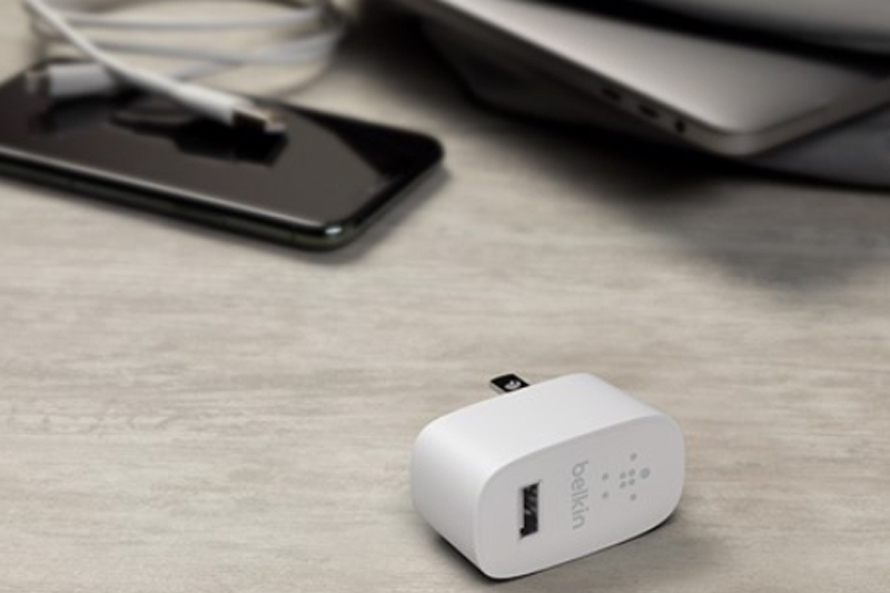 Adapter sạc 12w belkin wca002