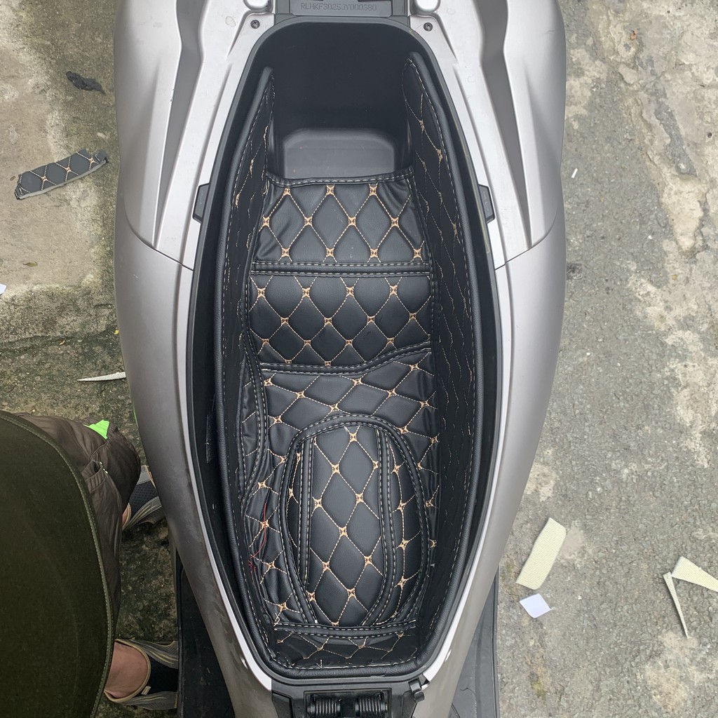 [HCM]Lót cốp da xe Honda PCX 2018-2019 CÓ TÚI để giấy tờ.