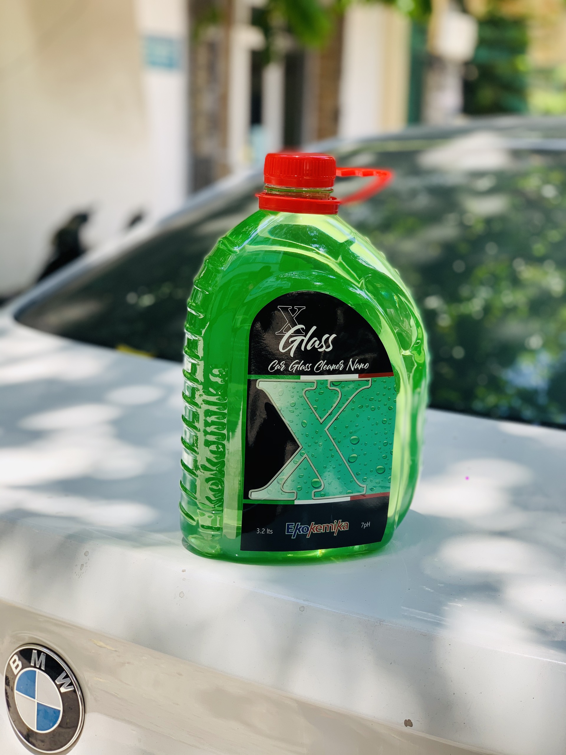 Nước rửa kính lái ô tô Xglass nano clean 3.2L