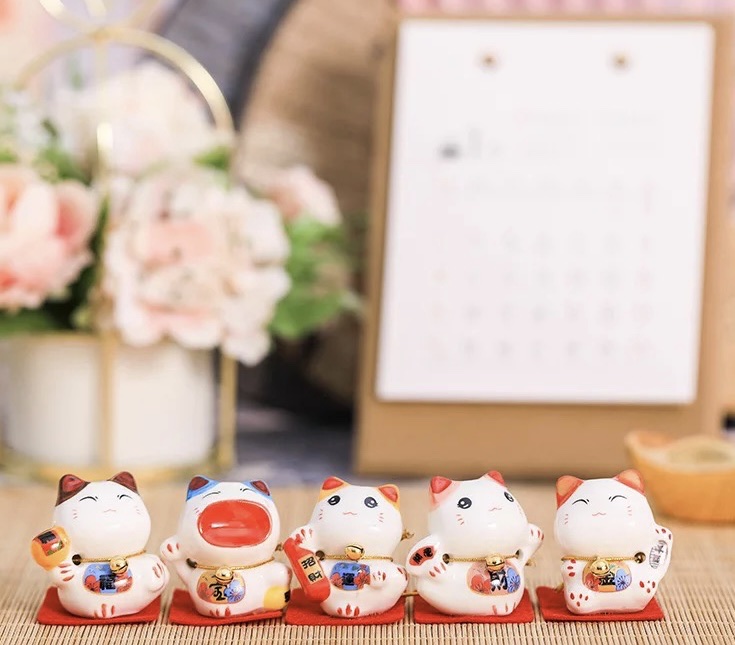 Set 5 mèo thần tài thảm đỏ chiêu tài may mắn - chỉ bán theo set 5 con