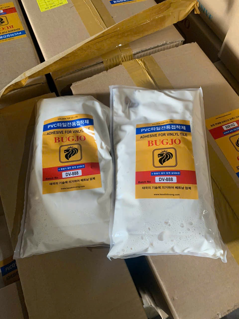 Keo dán sàn nhựa bugjo dv-888, túi 1kg