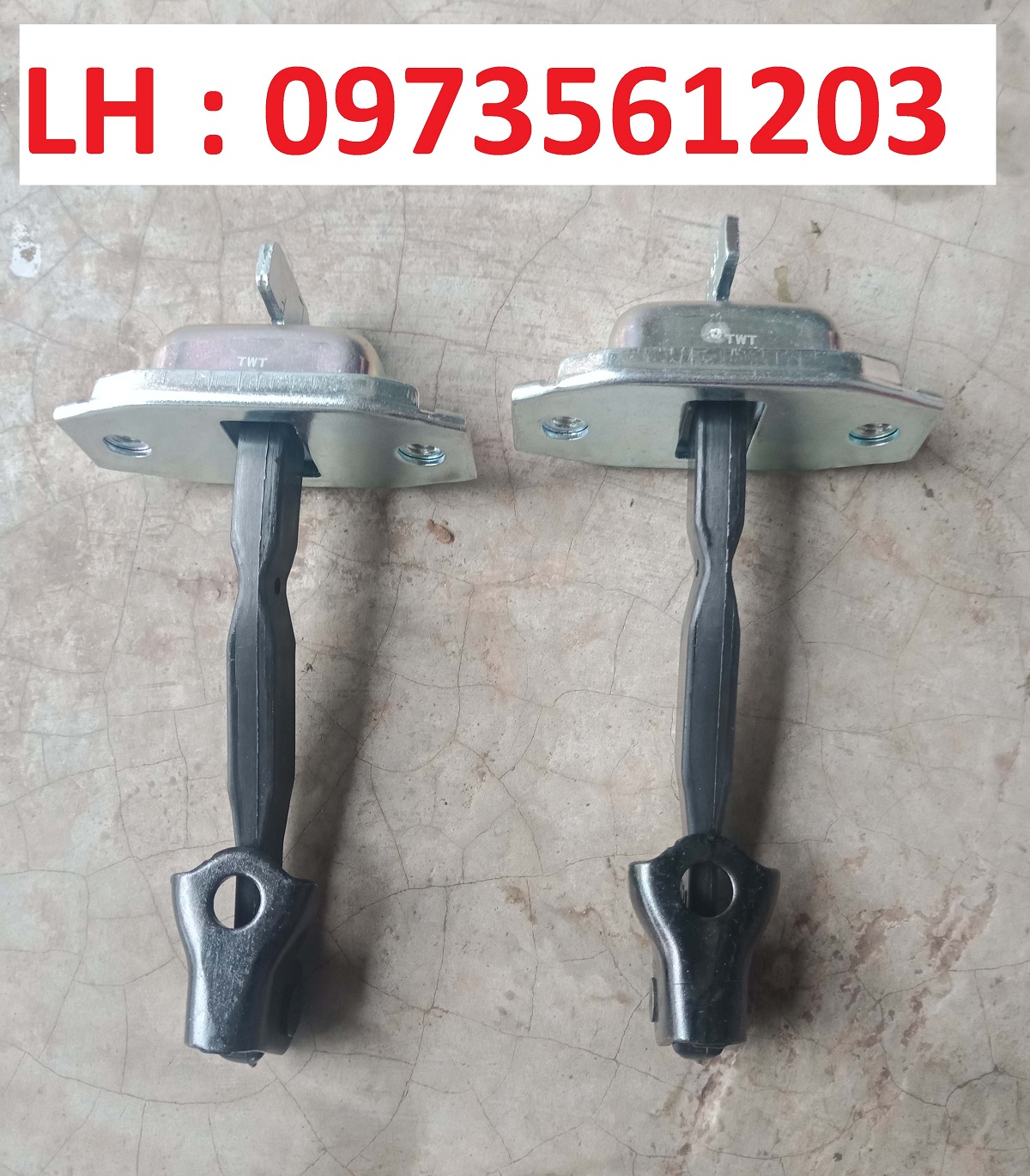 Hãm cửa Innova, hạn chế cửa Innova