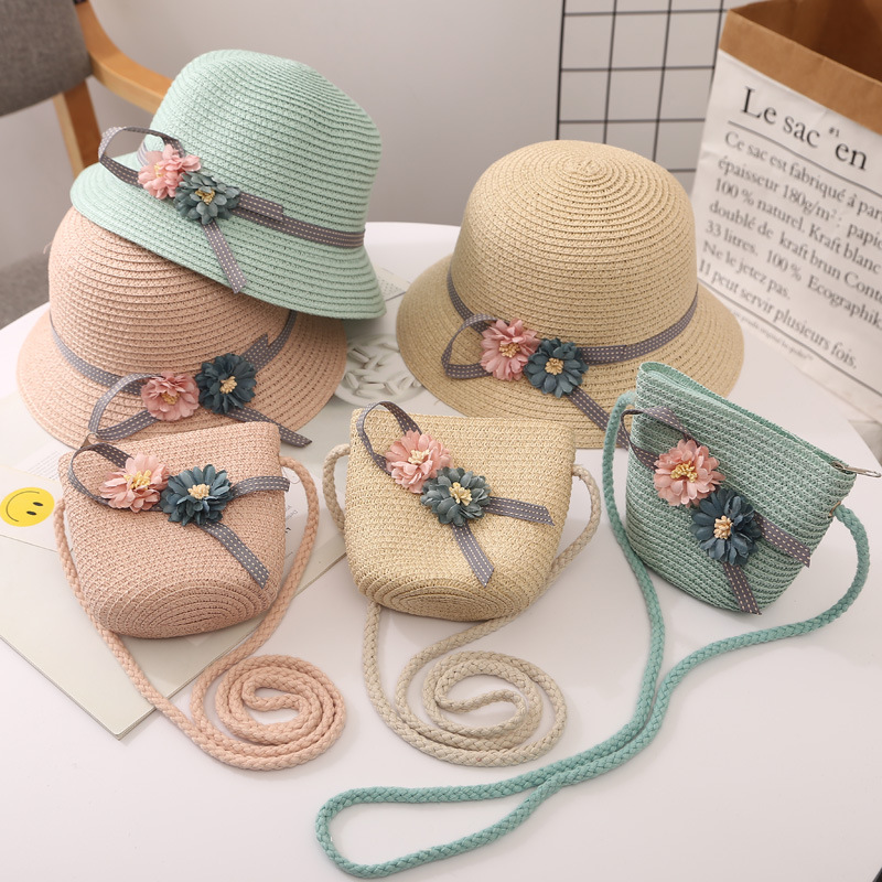 [HCM]Bộ nón mũ cói và túi đeo chéo cho bé gái từ. chi tiết cho nhí dâu vòng hoa. Quà tặng đáng yêu cho bé.